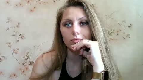 roxyfox18x01 online show from 06.15.26