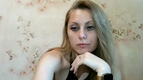 roxyfox18x01 online show from 06.17.26