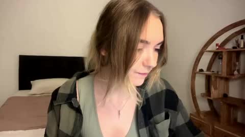 Snapshot of roxysweetdream chatting on 04.20.26 Roxy online show from 04.20.26