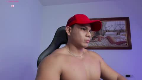 Snapshot of roy__constance chatting on 04.23.26 Roy Constance online show from 04.23.26