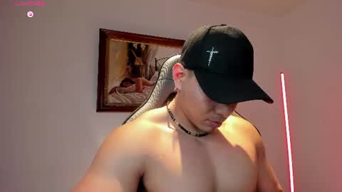 Snapshot of roy__constance chatting on 07.19.26 Roy Constance online show from 07.19.26