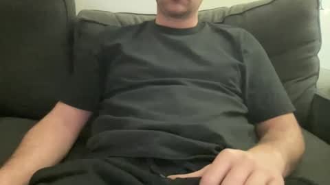 Snapshot of roythegil chatting on 01.05.25 roythegil online show from 01.05.25