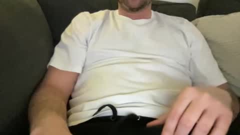 Snapshot of roythegil chatting on 01.16.25 roythegil online show from 01.16.25