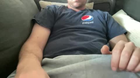 Snapshot of roythegil chatting on 09.08.25 roythegil online show from 09.08.25