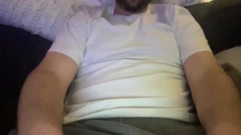 Snapshot of roythegil chatting on 11.23.25 roythegil online show from 11.23.25