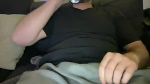 Snapshot of roythegil chatting on 12.20.25 roythegil online show from 12.20.25