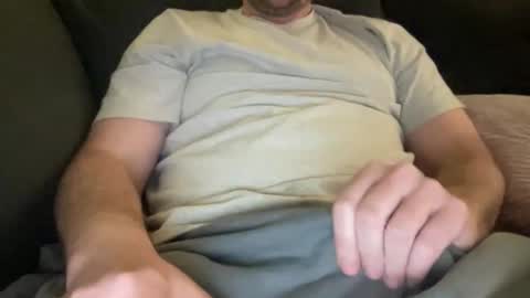 Snapshot of roythegil chatting on 02.21.26 roythegil online show from 02.21.26