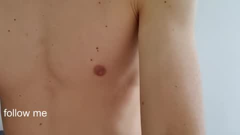 Snapshot of royyourtoy chatting on 03.05.26 Roy online show from 03.05.26