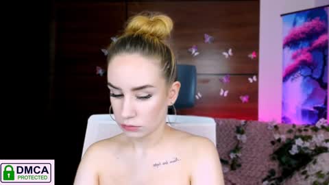 Snapshot of rozmary_ket chatting on 01.24.25 Im Rozmary nice to meet you 3 online show from 01.24.25