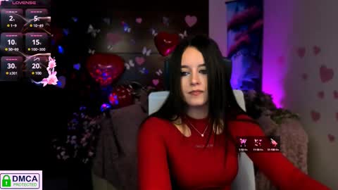 Snapshot of rozmary_ket chatting on 02.14.25 Im Rozmary nice to meet you 3 online show from 02.14.25