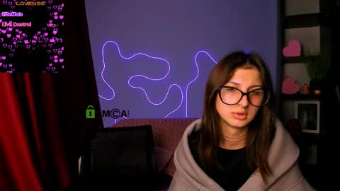 Snapshot of rozmary_ket chatting on 09.21.25 Im Rozmary nice to meet you 3 online show from 09.21.25