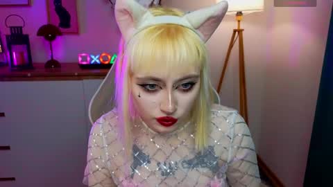 Rraffaellka online show from 04.28.26