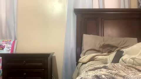 Snapshot of rrod2147 chatting on 12.20.25 rrod2147 online show from 12.20.25