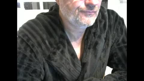 Snapshot of rsindie2 chatting on 12.04.24 rsindie2 online show from 12.04.24