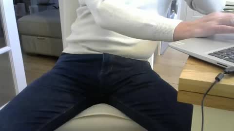 Snapshot of rsindie2 chatting on 12.24.24 rsindie2 online show from 12.24.24