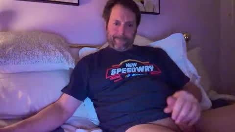 Snapshot of rtrmoney18 chatting on 12.15.25 rtrmoney18 online show from 12.15.25