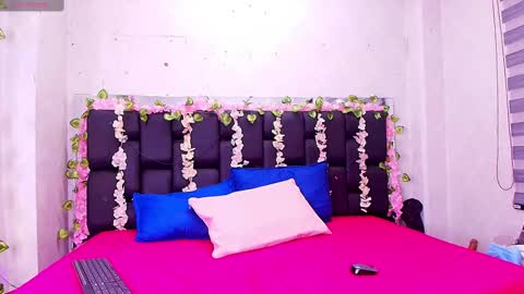 Snapshot of rubi_hops chatting on 10.04.25 Rubi online show from 10.04.25