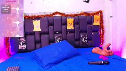 Snapshot of rubi_hops chatting on 10.11.25 Rubi online show from 10.11.25