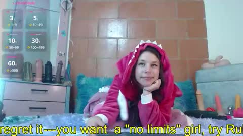 Snapshot of rubyemerald_ chatting on 03.03.26 rubyemerald_ online show from 03.03.26