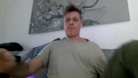 Snapshot of rudeski chatting on 01.28.25 rudeski online show from 01.28.25