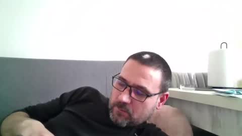 Snapshot of rul3ssuck chatting on 02.25.25 rul3ssuck online show from 02.25.25