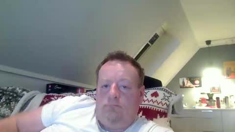 Snapshot of runepetter chatting on 01.22.25 bignorwegian online show from 01.22.25