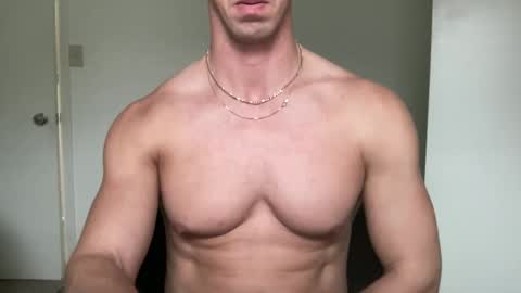 Snapshot of runfasterxo chatting on 11.30.25 runfasterxo online show from 11.30.25