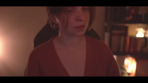 Snapshot of running_with_the_wolves chatting on 11.28.25 Elena online show from 11.28.25