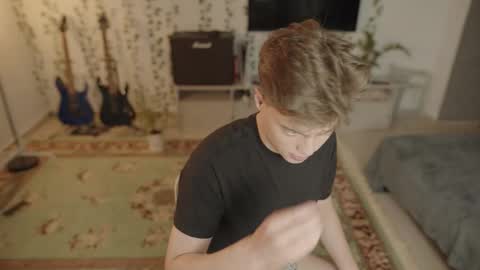 rusbradpitt online show from 12.22.25