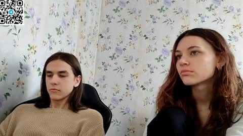 Snapshot of rusmedium chatting on 04.02.26 Lisa and Vlad online show from 04.02.26