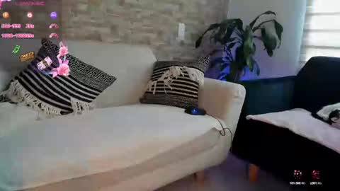 Snapshot of russcurley chatting on 02.21.25 Lorenn online show from 02.21.25