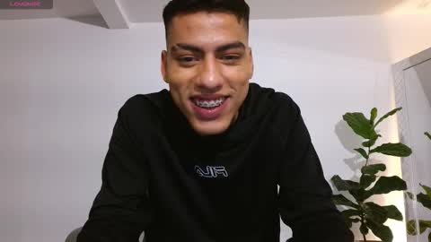  R U S S E L L  online show from 11.13.25