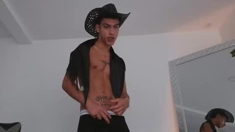  R U S S E L L  online show from 01.11.26