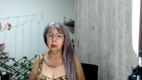 Snapshot of ruth_blue21 chatting on 03.09.25 ruth_blue21 online show from 03.09.25