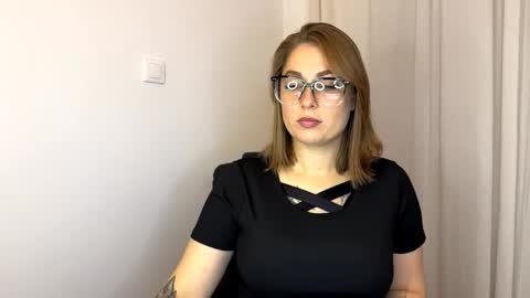 Snapshot of ruthless_111 chatting on 09.13.25 Nika online show from 09.13.25