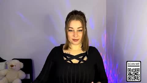 Snapshot of ruthless_111 chatting on 10.23.25 Nika online show from 10.23.25