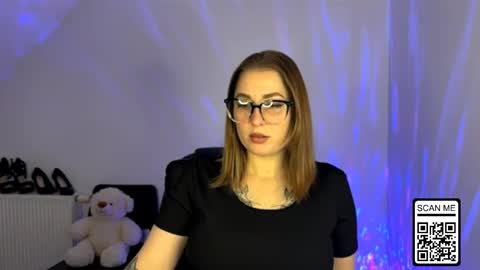 Snapshot of ruthless_111 chatting on 11.30.25 Nika online show from 11.30.25