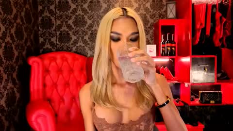 Ruth Evangelista online show from 11.23.25