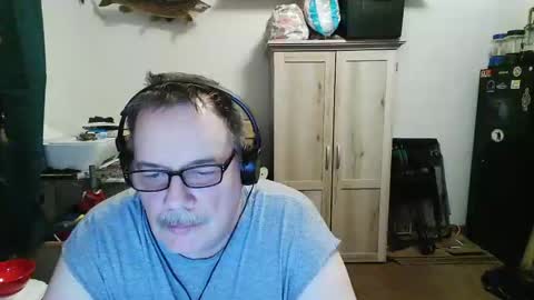 Snapshot of rwzar_0712 chatting on 10.26.25 rwzar_0712 online show from 10.26.25