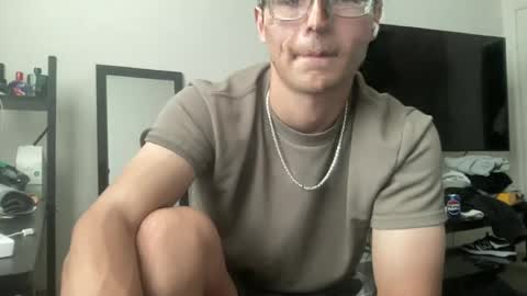 Snapshot of ryan287747 chatting on 06.14.26 ryan online show from 06.14.26