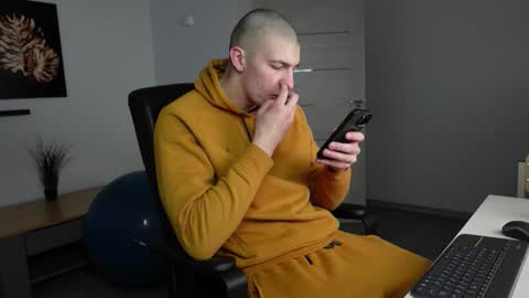 Snapshot of ryan_dozer chatting on 02.07.26 RYAN DOZER online show from 02.07.26