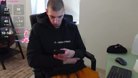 Snapshot of ryan_dozer chatting on 03.08.26 RYAN DOZER online show from 03.08.26