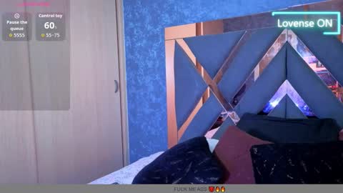 R Y A N online show from 10.03.25