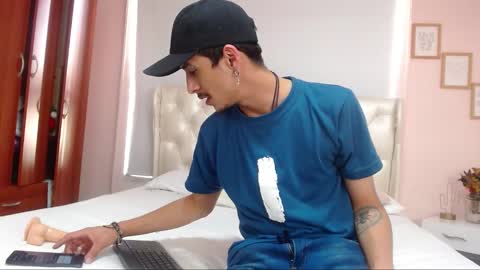 Snapshot of ryan_maxy chatting on 01.25.25 ryan online show from 01.25.25