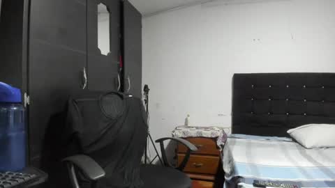 Snapshot of ryan_xc1 chatting on 05.14.26 ryan_xc1 online show from 05.14.26