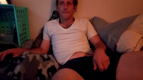 Snapshot of ryanfc85 chatting on 10.14.25 RFC666 online show from 10.14.25