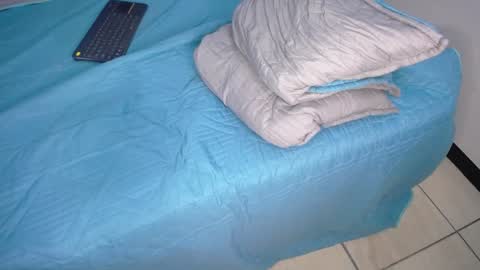 RyanPricee online show from 01.09.25