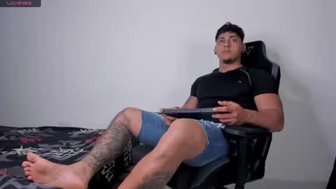 Snapshot of ryanwhite3 chatting on 07.12.26 ryanwhite3 online show from 07.12.26