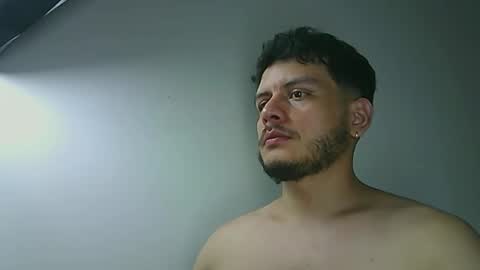 Snapshot of ryl_ chatting on 12.15.25 Ryl online show from 12.15.25