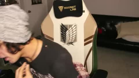 Snapshot of ryot35 chatting on 11.25.25 Ryot3 online show from 11.25.25